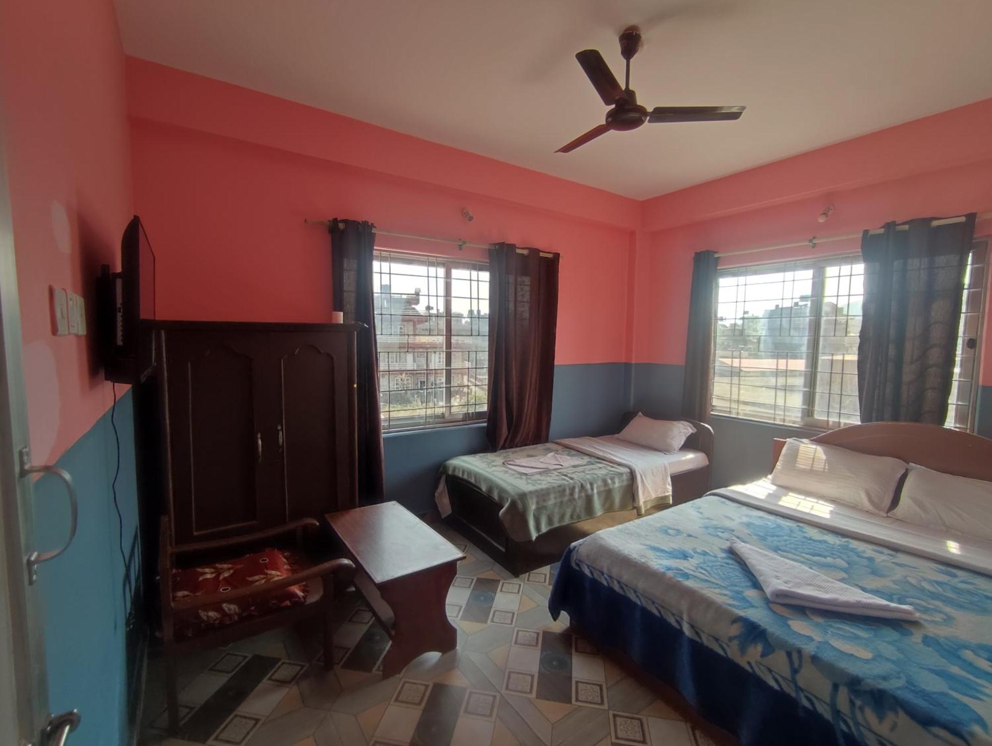 Krishna Inn Pokhara Buitenkant foto