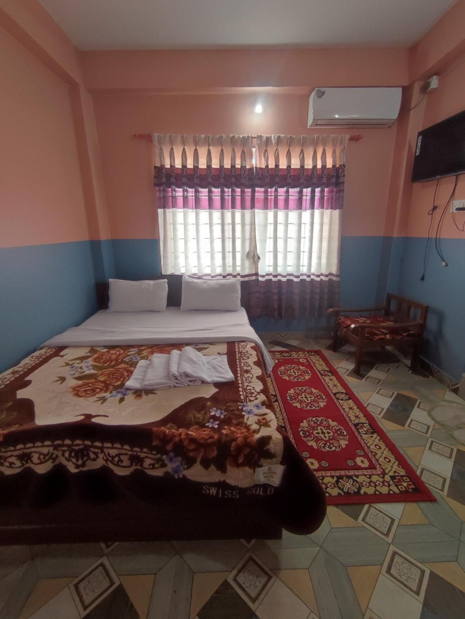 Krishna Inn Pokhara Buitenkant foto