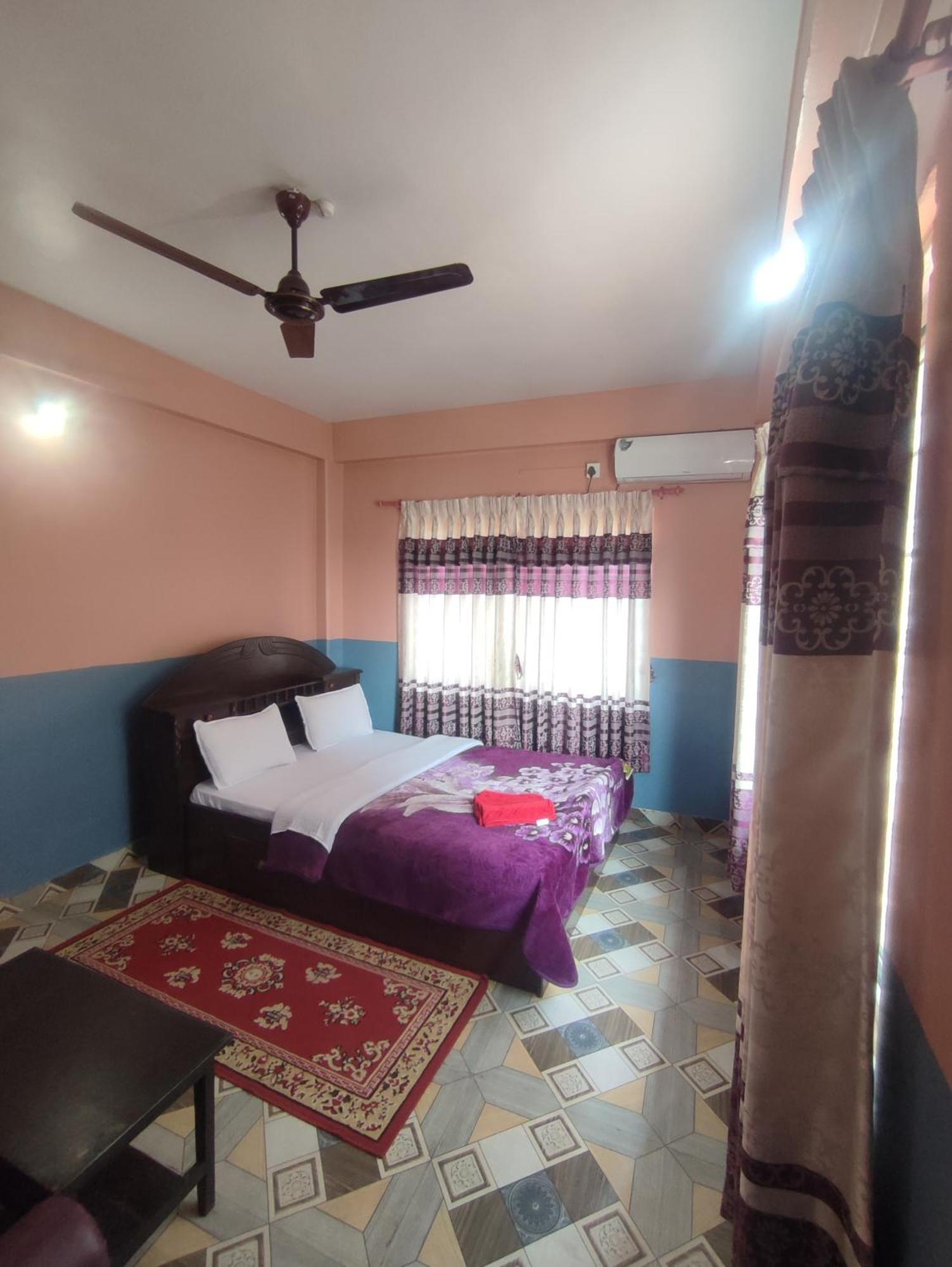 Krishna Inn Pokhara Buitenkant foto