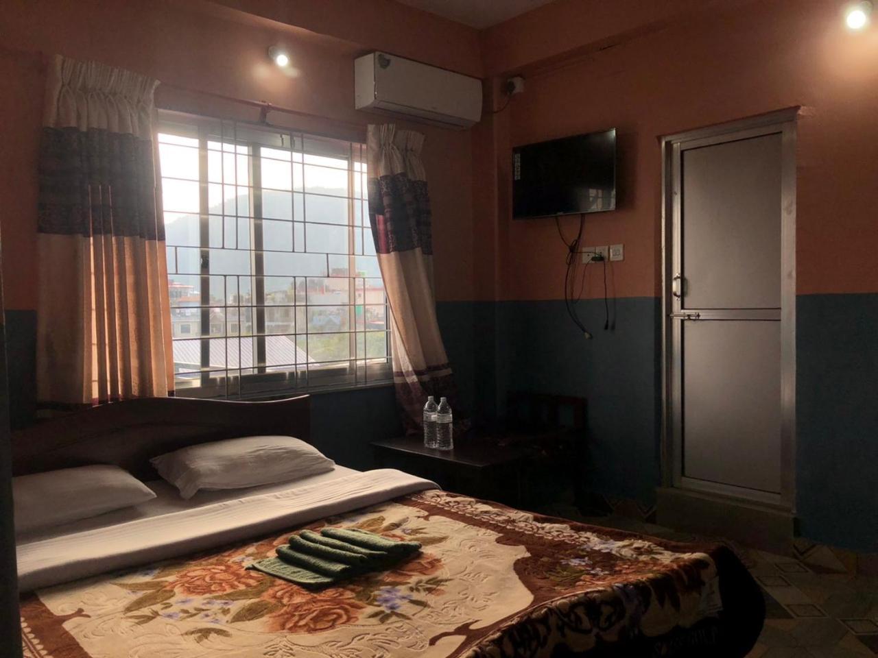 Krishna Inn Pokhara Buitenkant foto