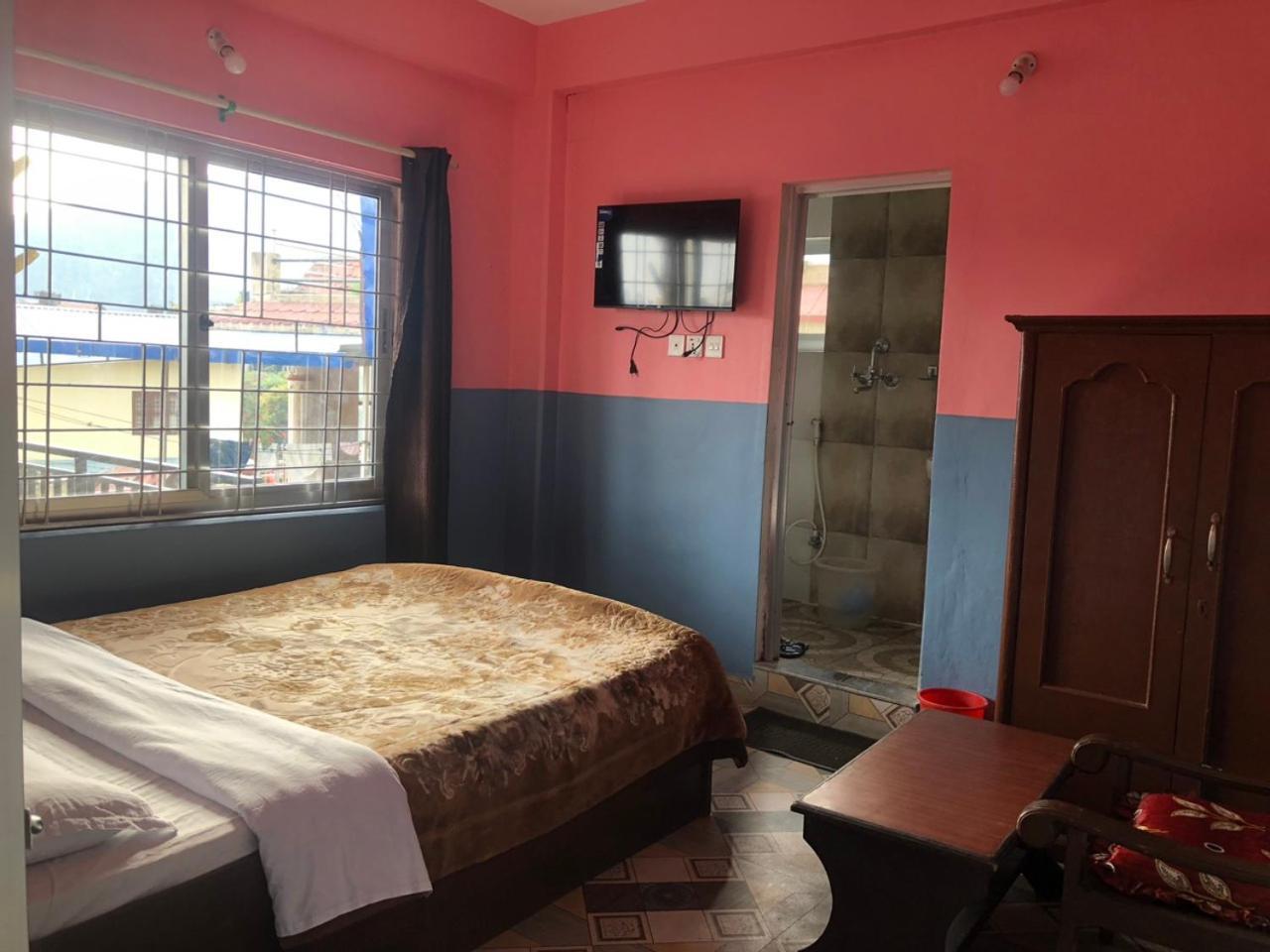 Krishna Inn Pokhara Buitenkant foto
