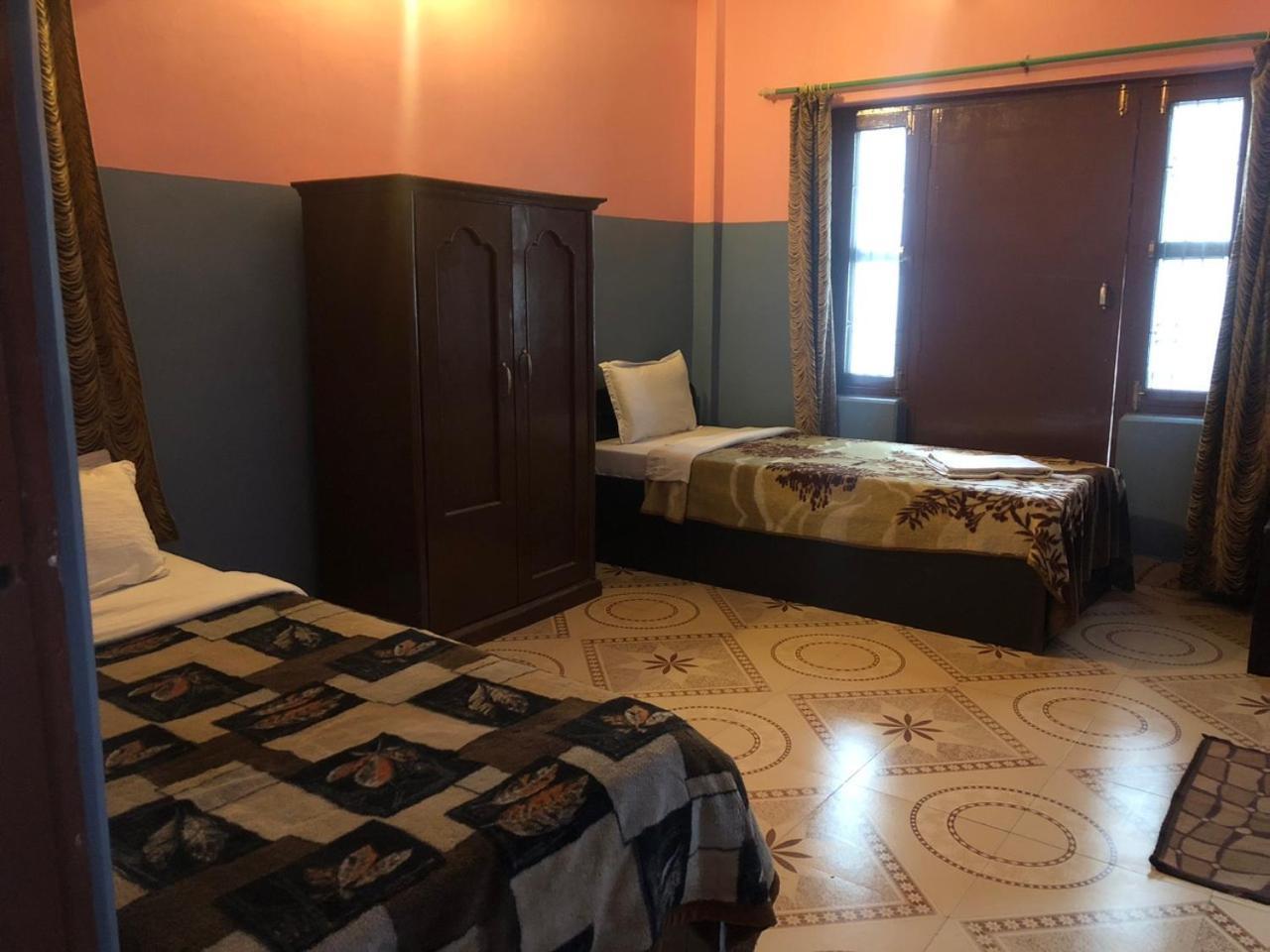 Krishna Inn Pokhara Buitenkant foto