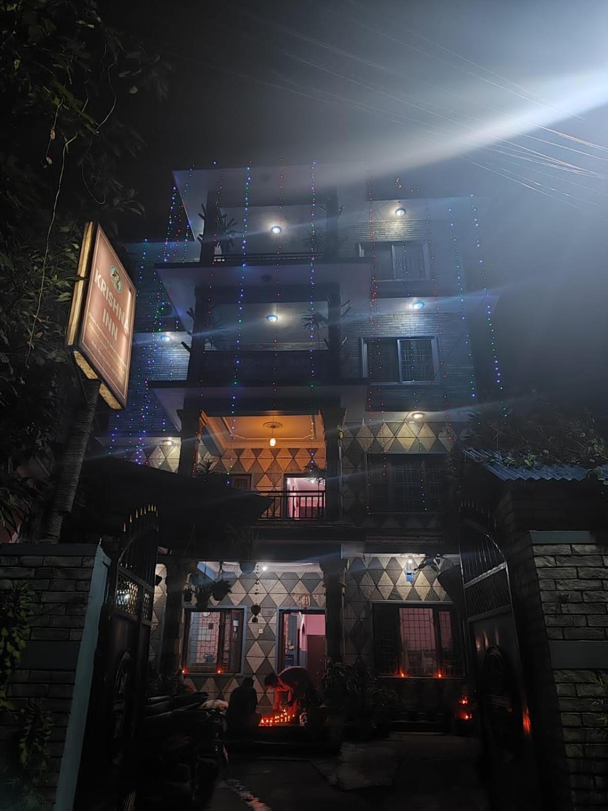Krishna Inn Pokhara Buitenkant foto
