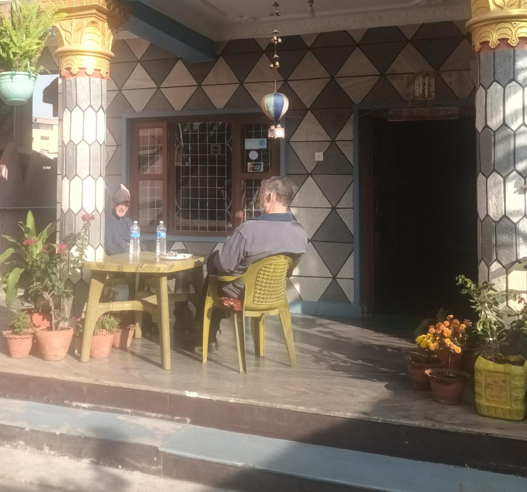 Krishna Inn Pokhara Buitenkant foto